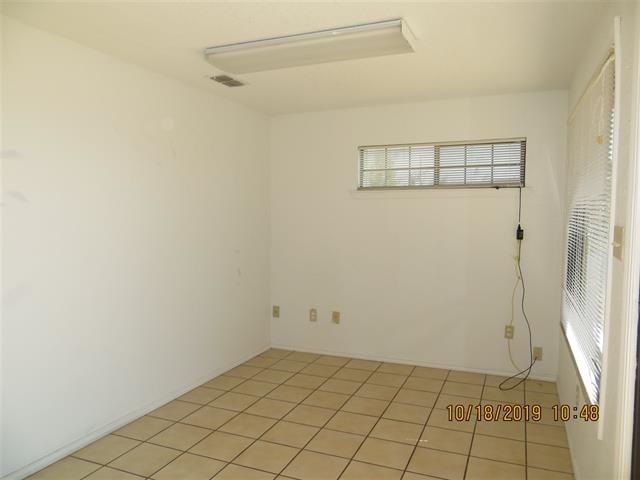 Commercial/Industrial Office: 206 Western Dr, Del Rio, TX 78840